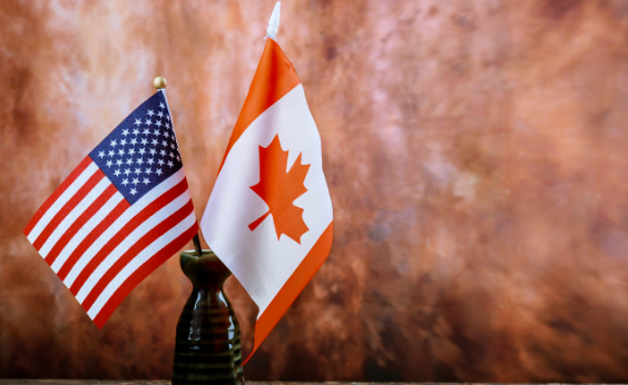 Starting a Service Business in Canada vs. the U.S.: What Changes—and What Doesn’t